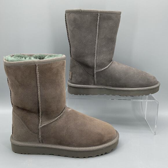 NEW UGG Women’s Classic II Short Boots Grey Size 5 - Picture 1 of 10